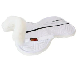 Fleeceworks FWXK Half Pad W/ Plain Edge -Weatherbeeta Store FWXK6BWHTCROPPED 1400x 01c192b3 7810 4cbb 8a19 35c2f45be03f